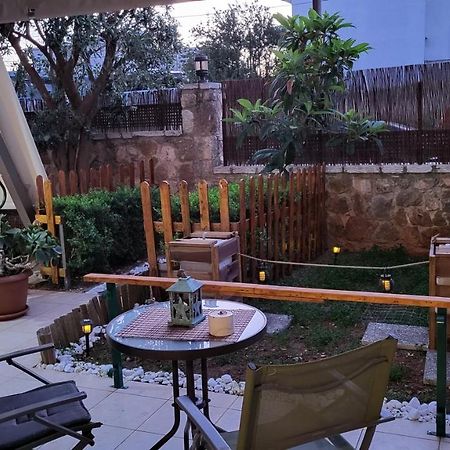 M&M Airport Stop Garden Apartment Spáta Extérieur photo