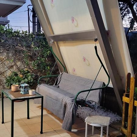 M&M Airport Stop Garden Apartment Spáta Extérieur photo