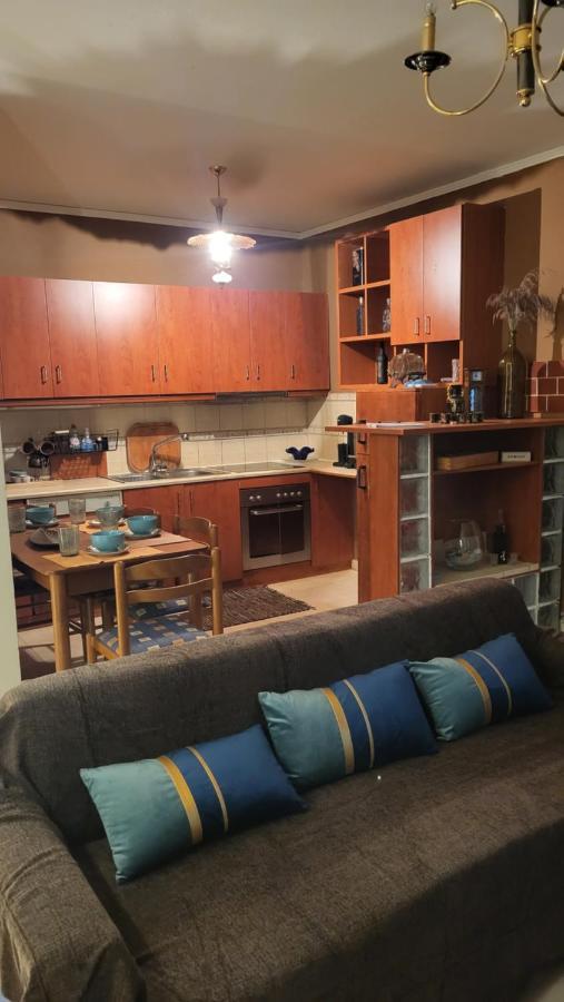 M&M Airport Stop Garden Apartment Spáta Extérieur photo